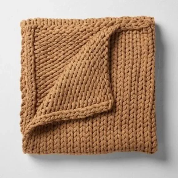 Casaluna - 50"x70" Oversized Solid Bed Throw Warm Brown - Cas Brown - Picture 1 of 4